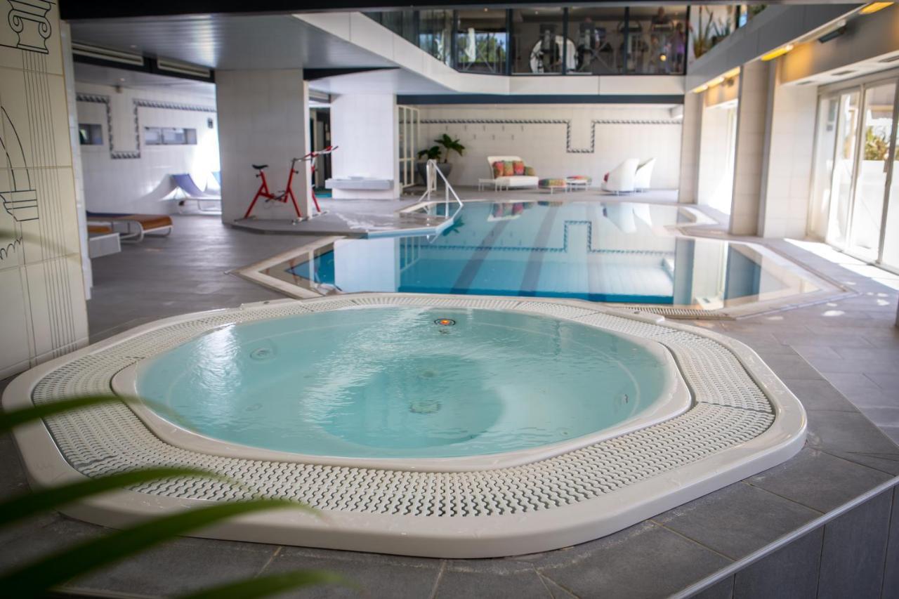 Hotel & Spa Vatel Нім Екстер'єр фото