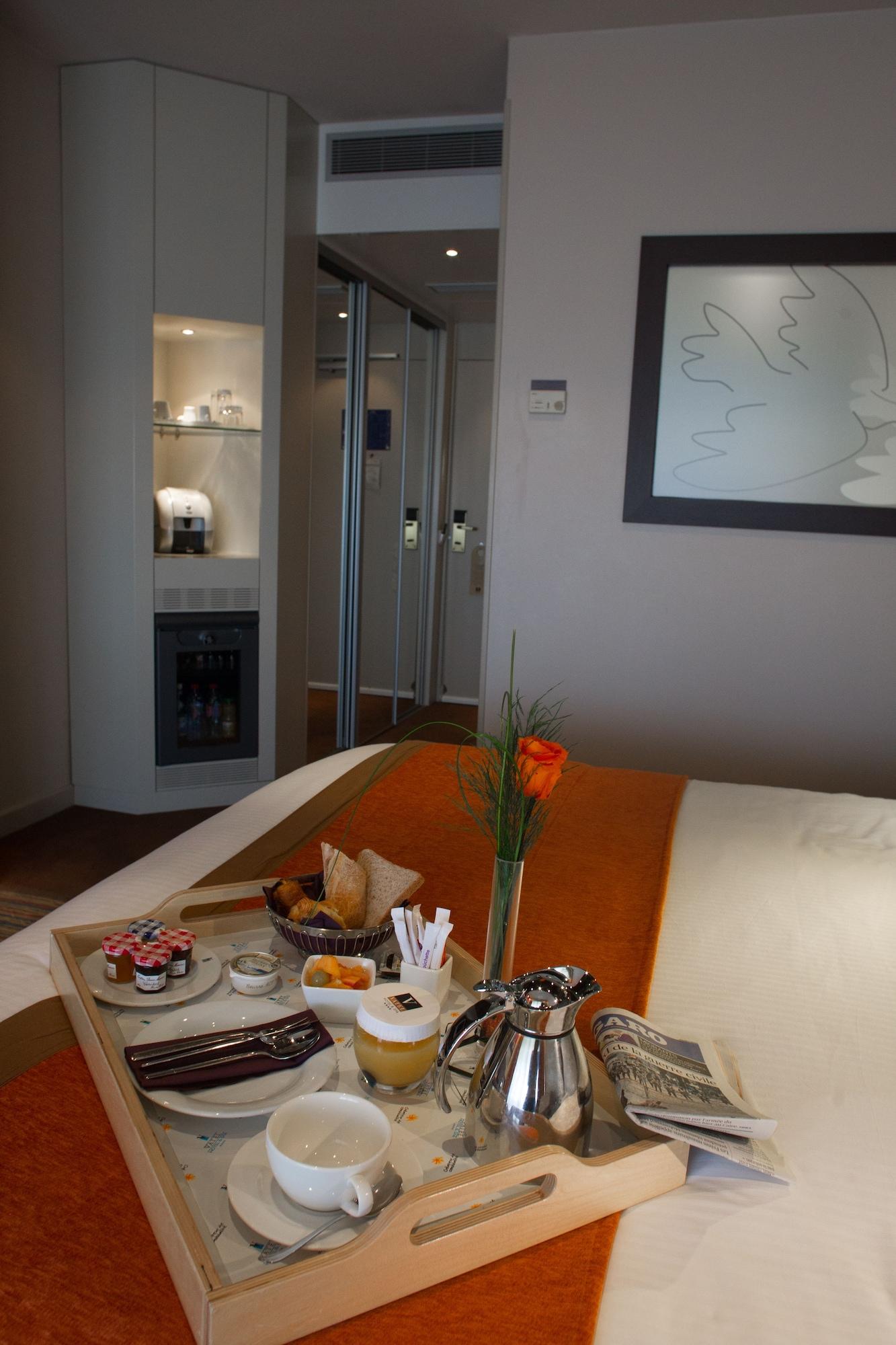 Hotel & Spa Vatel Нім Екстер'єр фото