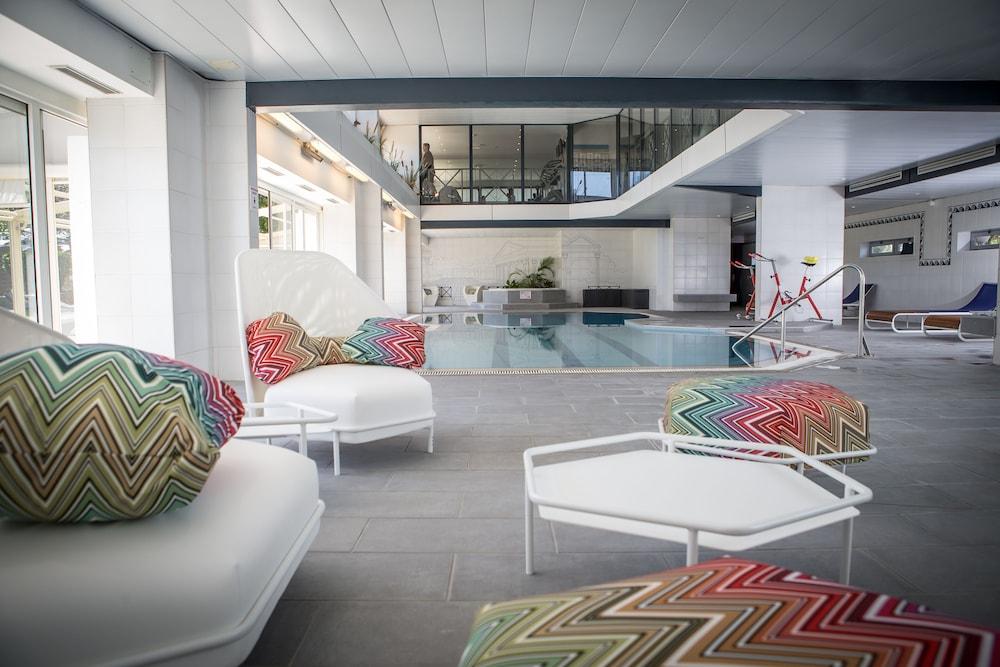 Hotel & Spa Vatel Нім Екстер'єр фото