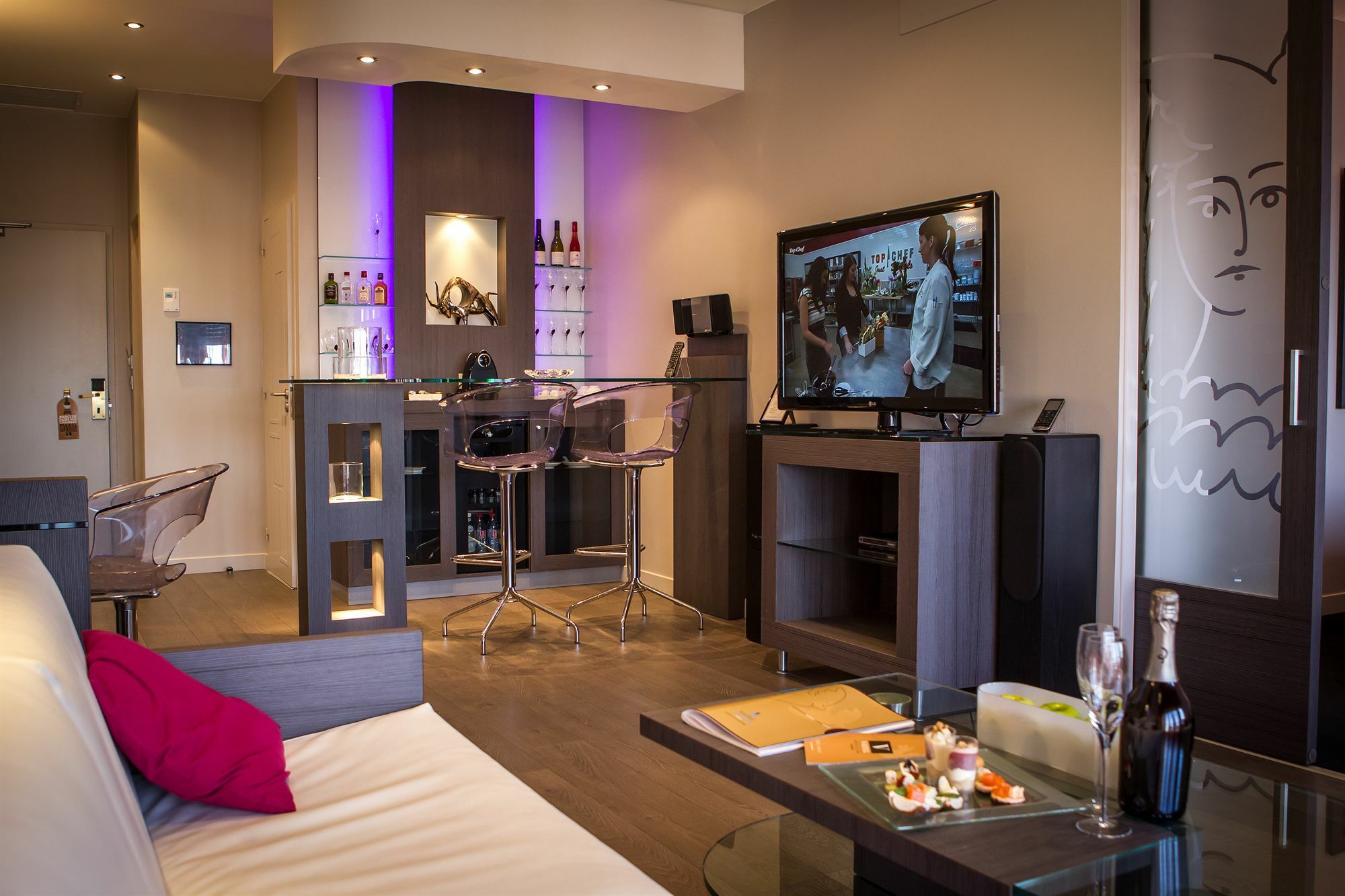 Hotel & Spa Vatel Нім Екстер'єр фото